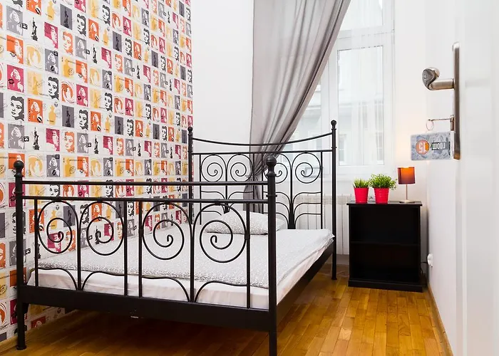 Хостел Retro *